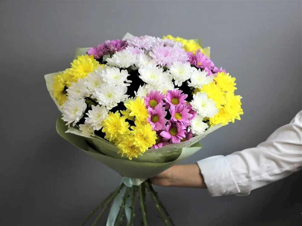 11 chrysanthemums bouquet