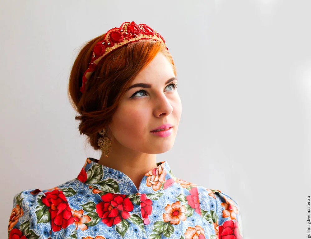 Hairstyles with a headscarf