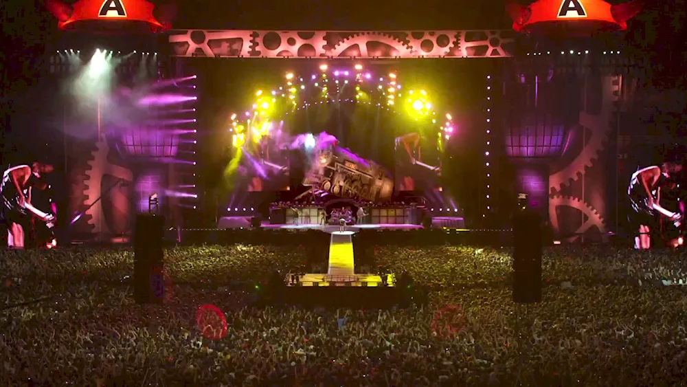 ACDC - Thunderstruck Live at River Plate December 2009