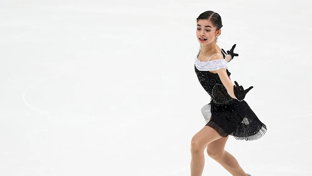 Adelia Petrosyan figure skating