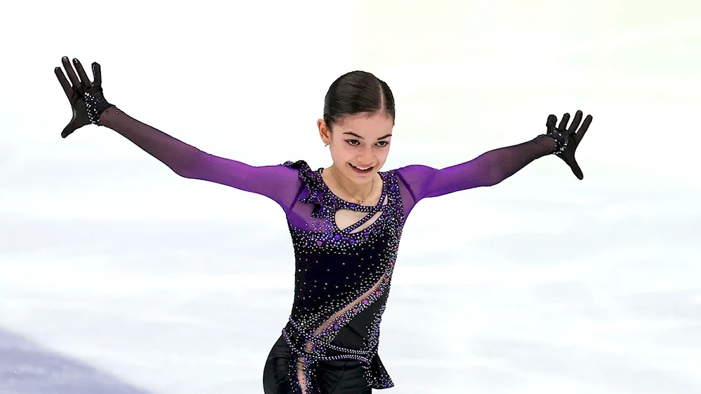 Adelia Petrosyan figure skating skating