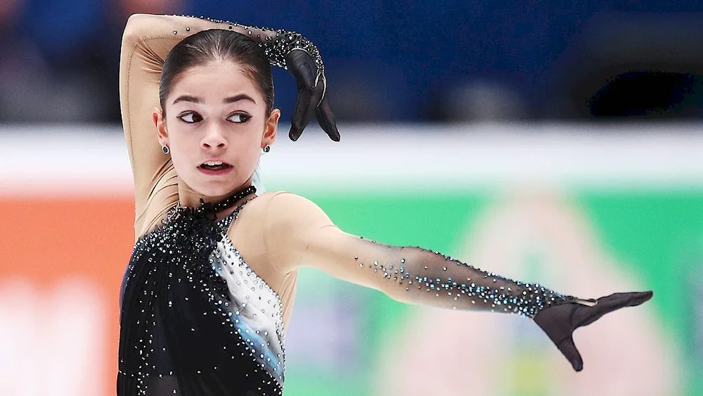 Adelia Petrosyan figure skating