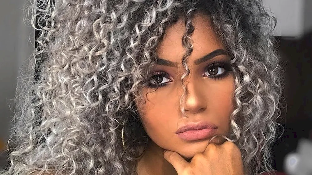 Afro curls for full face