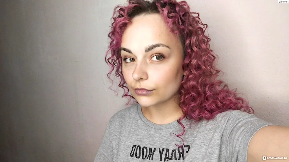 Women's hairstyles