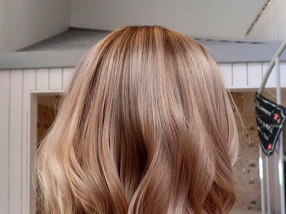 Pink hair colour
