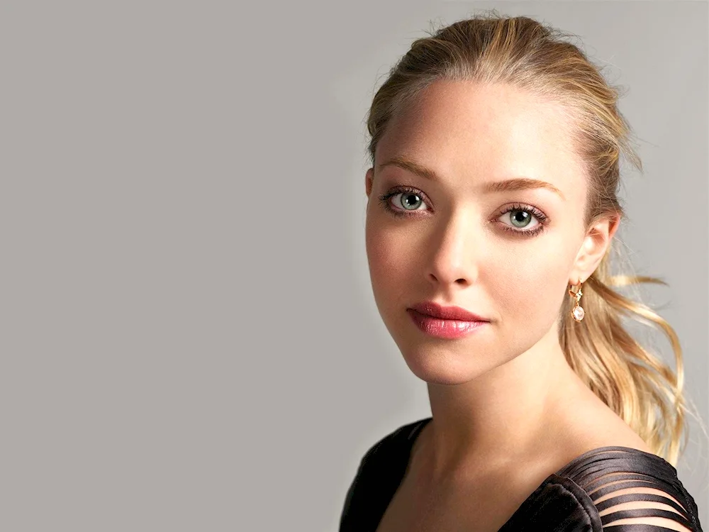 Amanda Seyfried hairstyle