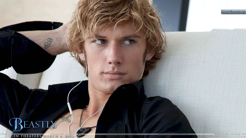 Alex Pettyfer scary beautiful