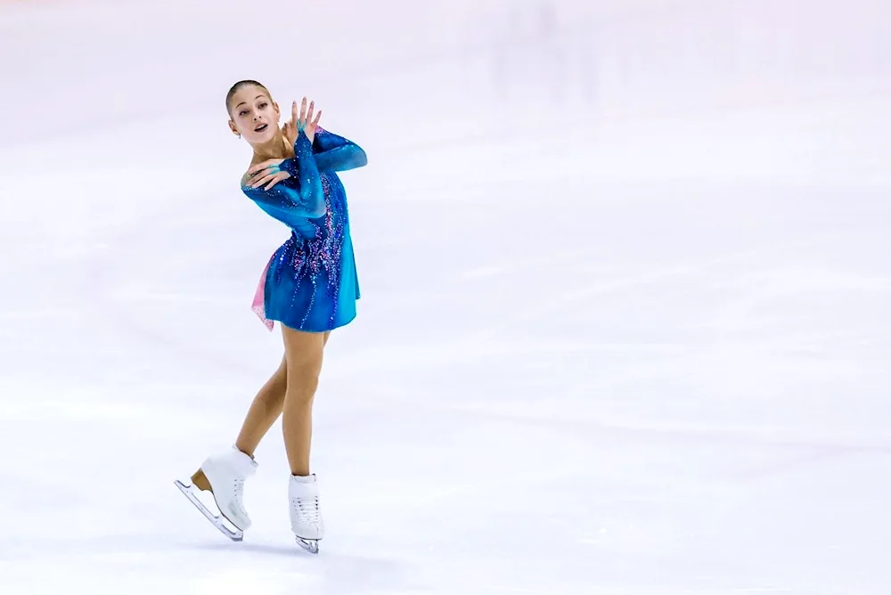 Ace skating skater