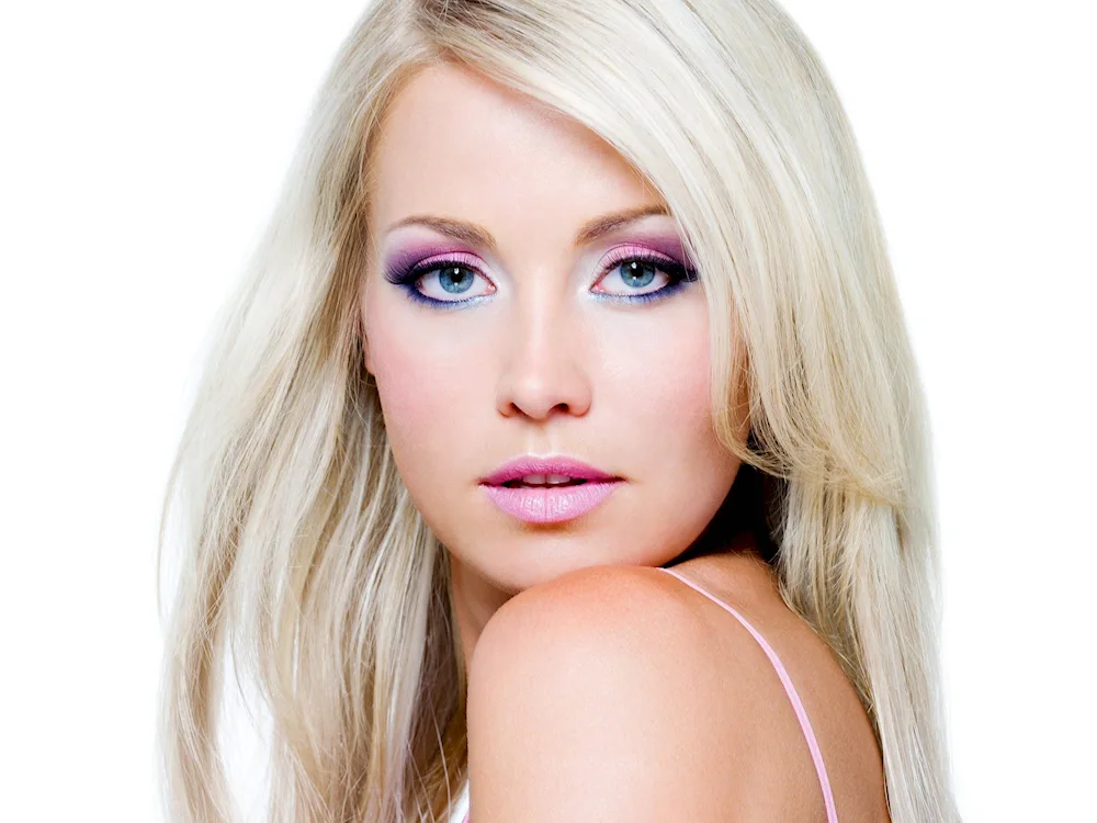 Alena Shishkova makeup