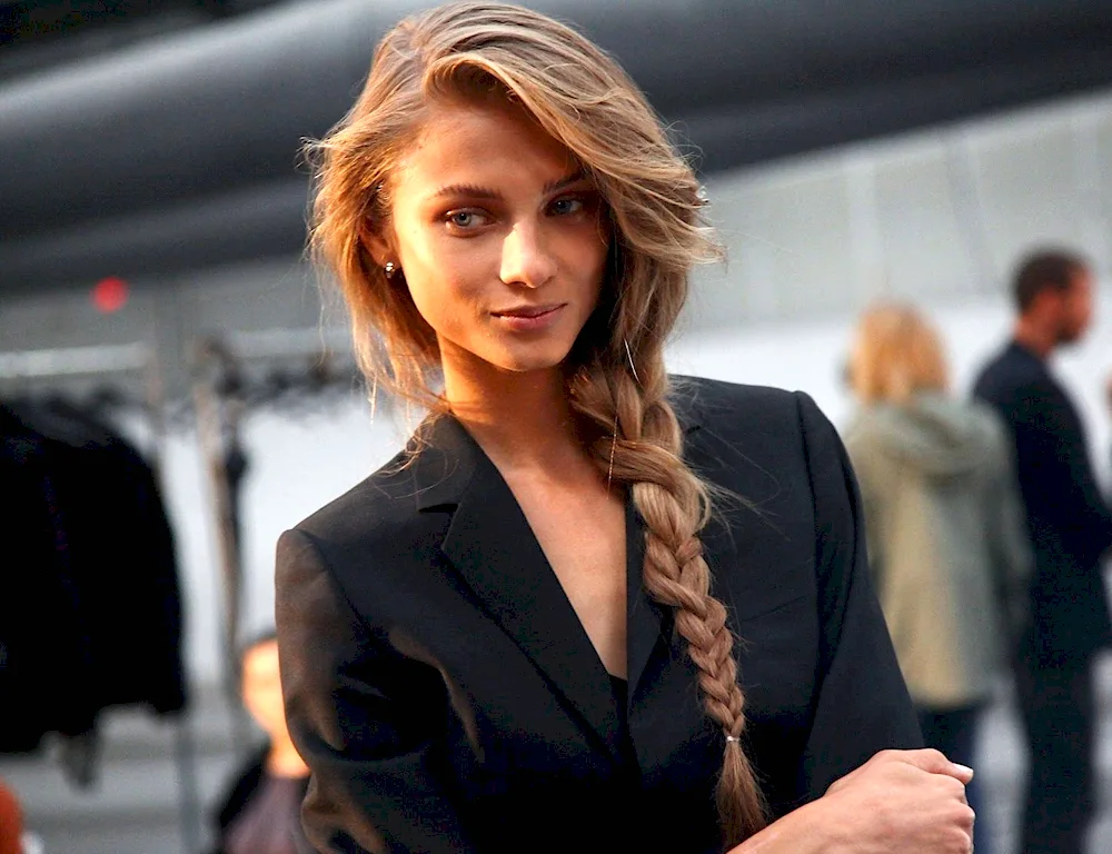 Braid in the front