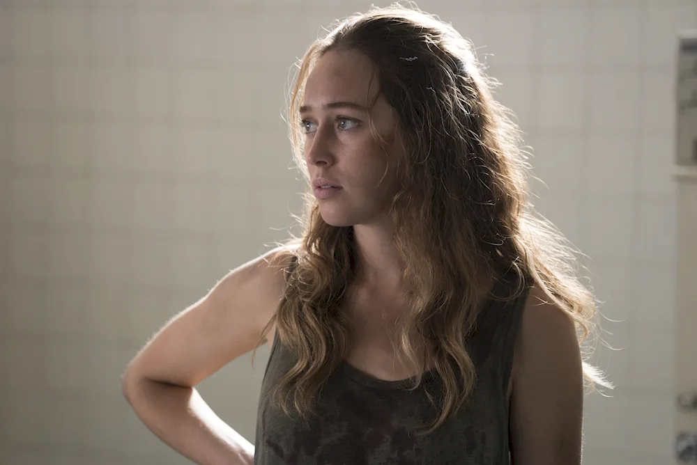 Alicia Debnem-Kerry Fear the Walking Dead