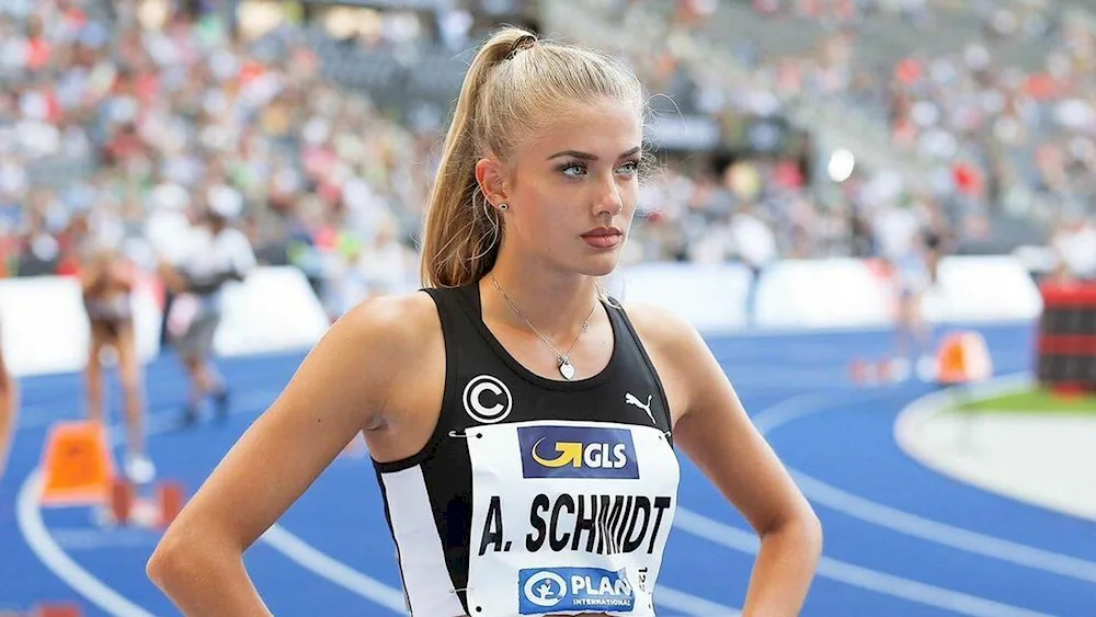 Alice Schmidt runner