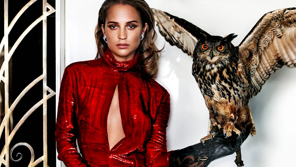 Alicia Vikander