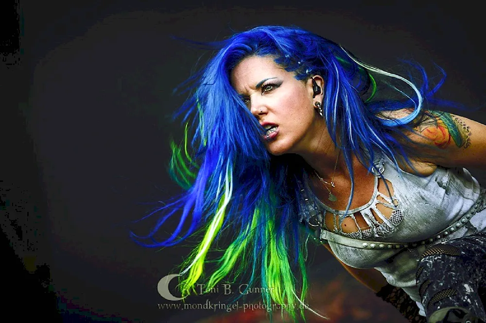 Alissa White- Gluz