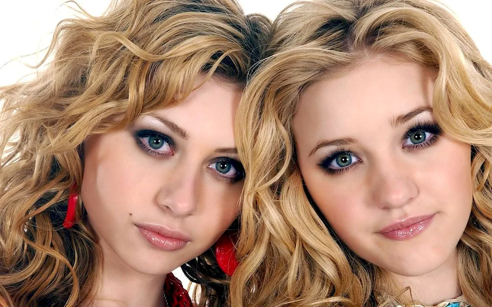 Aly & AJ