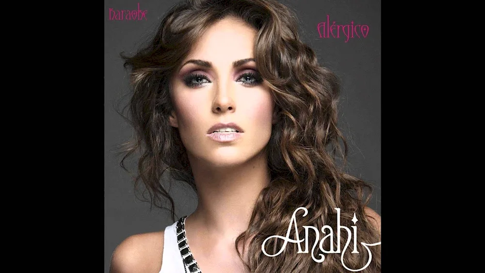 Anahi singer