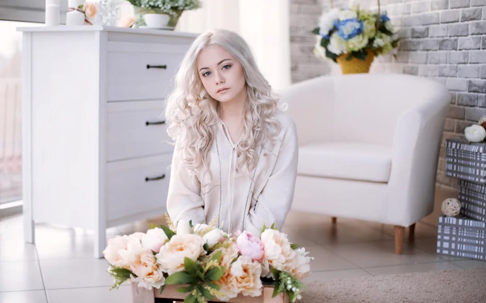 Anastasia Yudina with white hair