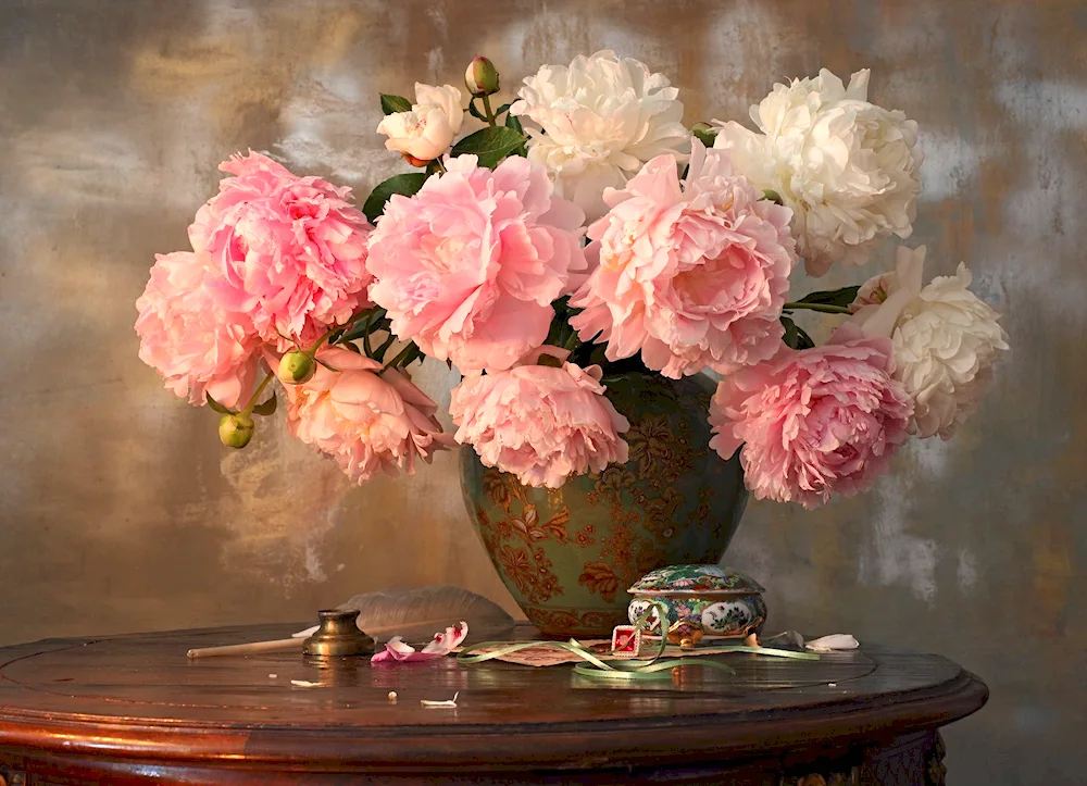 Andrei Morozov still life with peonies