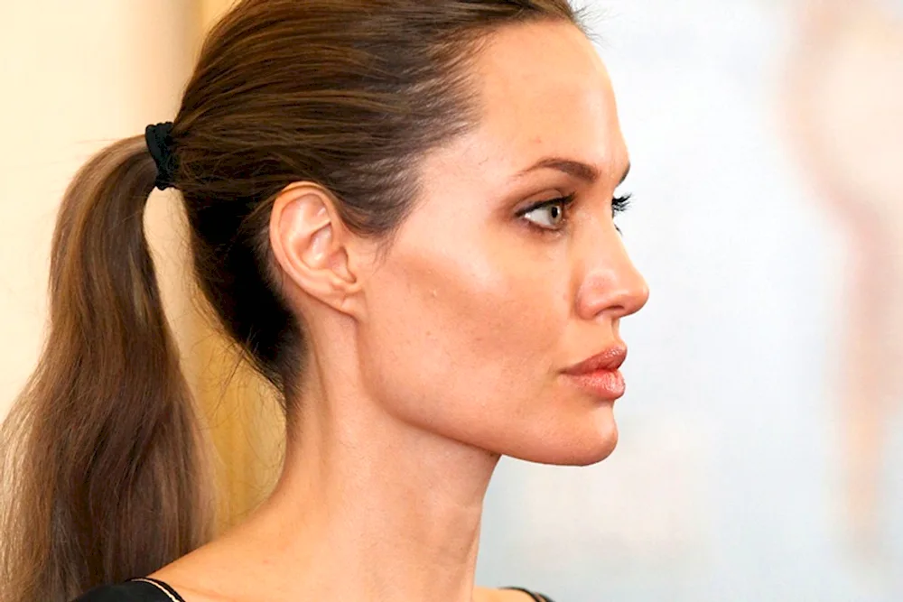 Anne Jolie