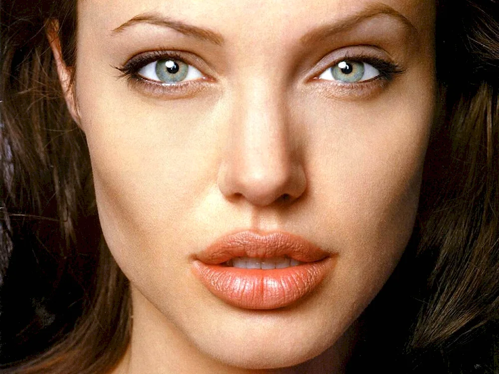 Angelina Jolie