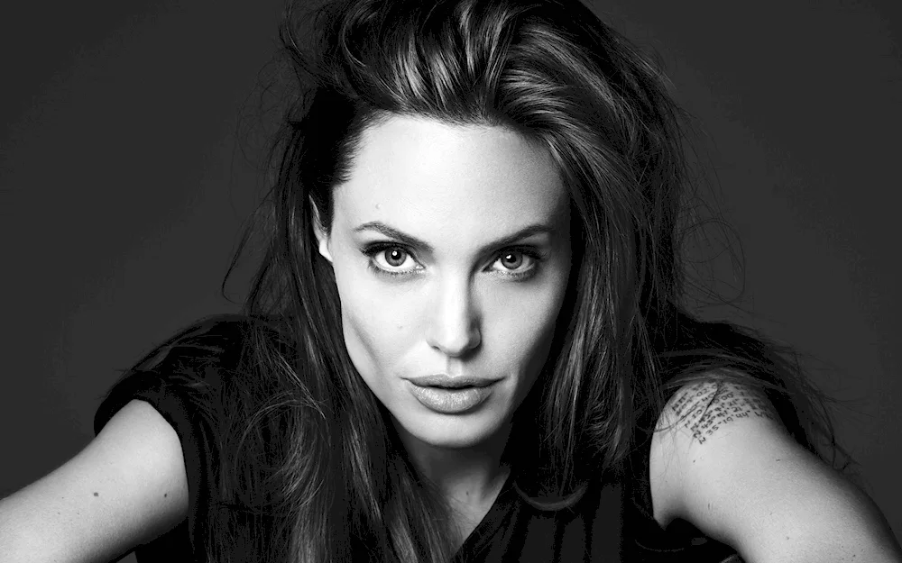 Angelina Jolie