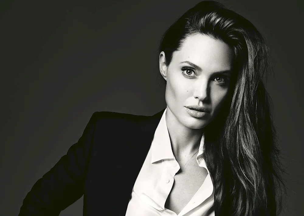 Angelina Jolie