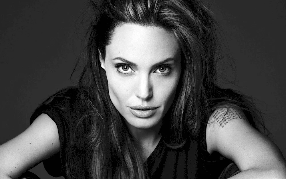 Angelina Jolie