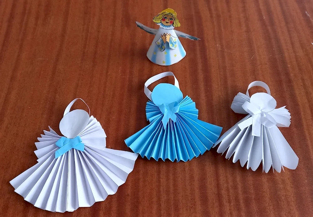 Paper angels