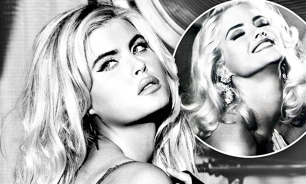 Anna Nicole Smith. Smith