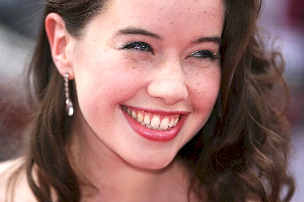 Anna Popplewell