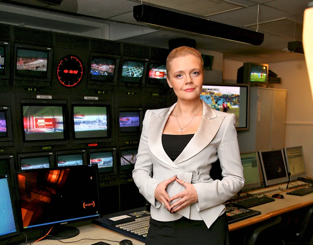 Channel 1 presenter Loseva