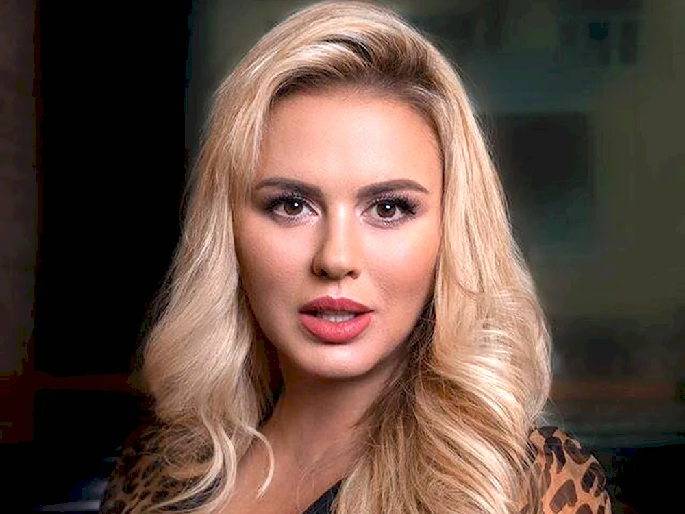 Singer Anna Semenovich