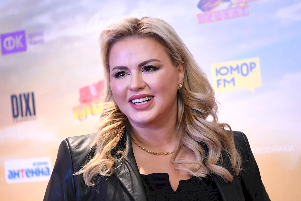 Singer Anna Semenovich