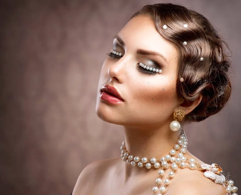 Make-up 1920s make-up