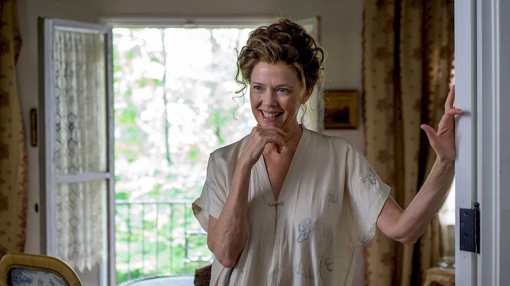 Annette Bening