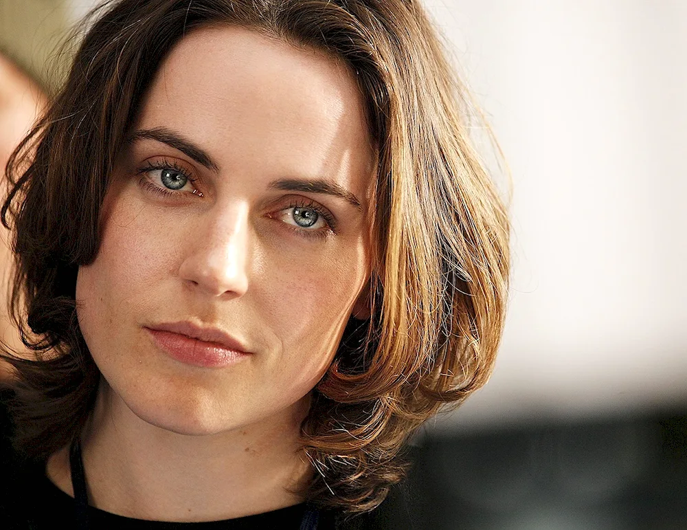 Antje Traue