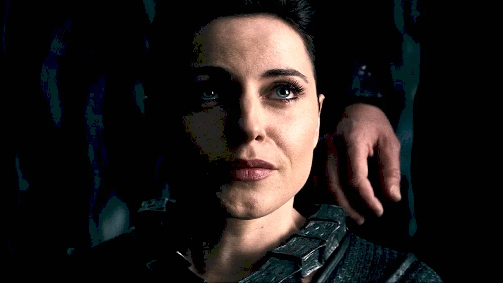 Antje Traue Faora