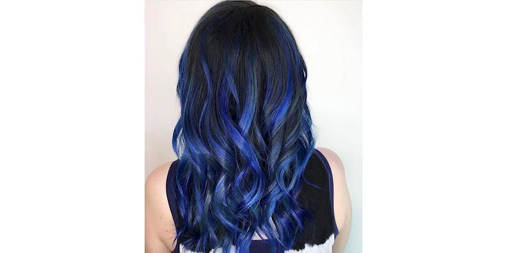 Antocyanin blue black