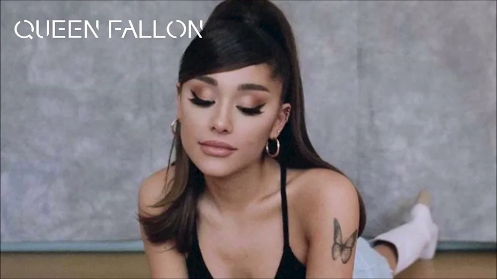 Ariana Grande 2021