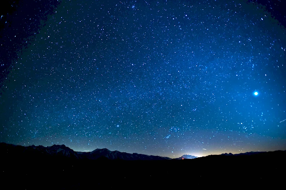 Arietid meteor shower