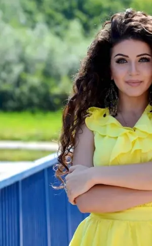 Armenian Ellen Asiryan