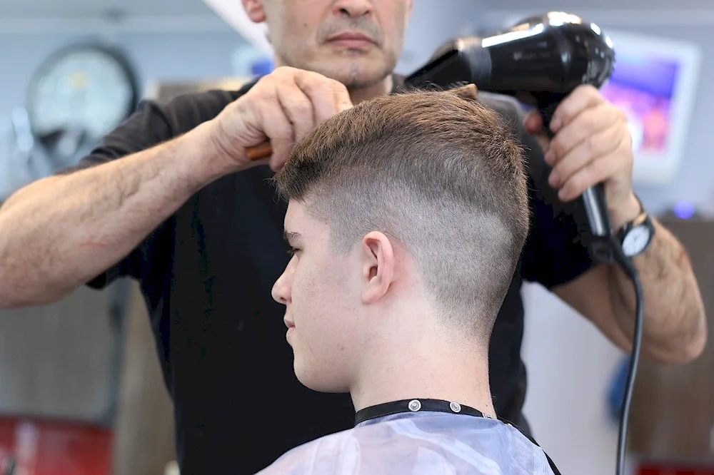 Artyom Lyubimov haircut pad