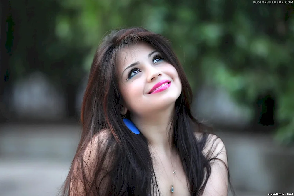 Arushi Zamonavi Sabrina