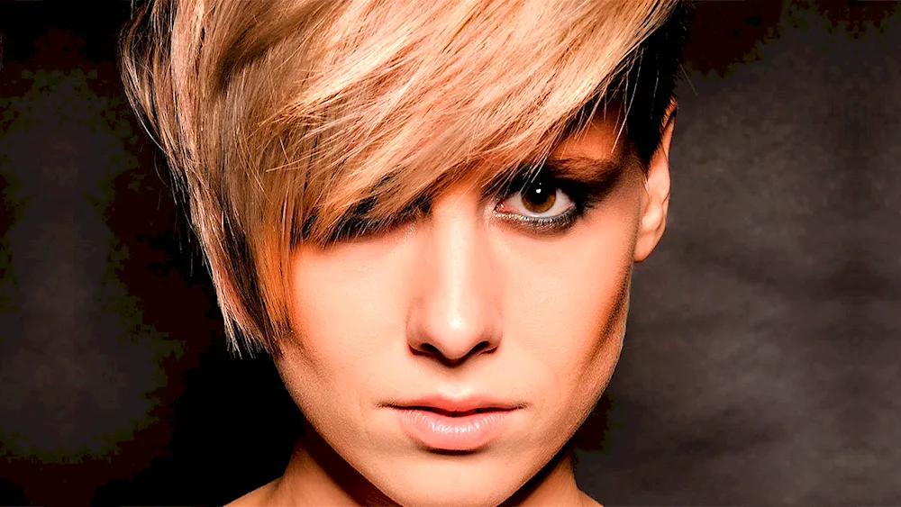Assymmetrical haircuts