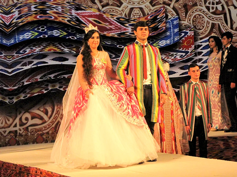 Atlas and adras in Tajikistan fashion