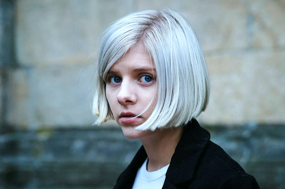 Aurora singer