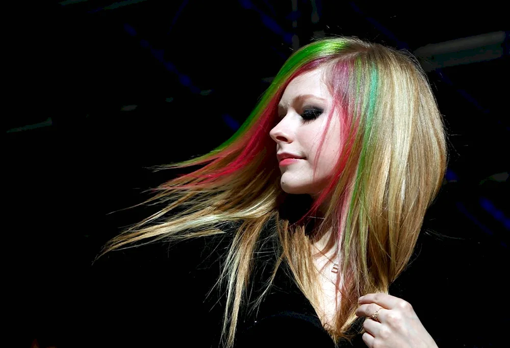 Green hair ends