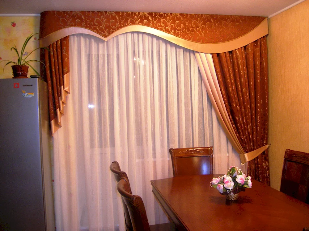 Lambrequins for curtains