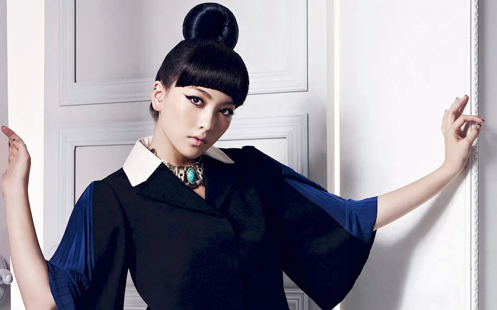 Asian brunette girls with bangs
