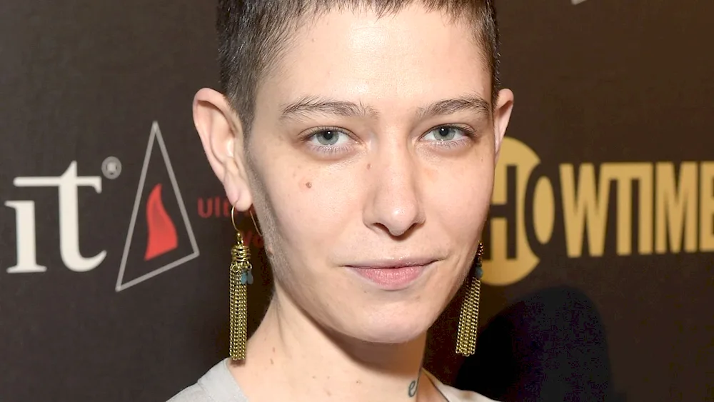 Asia kate dillon